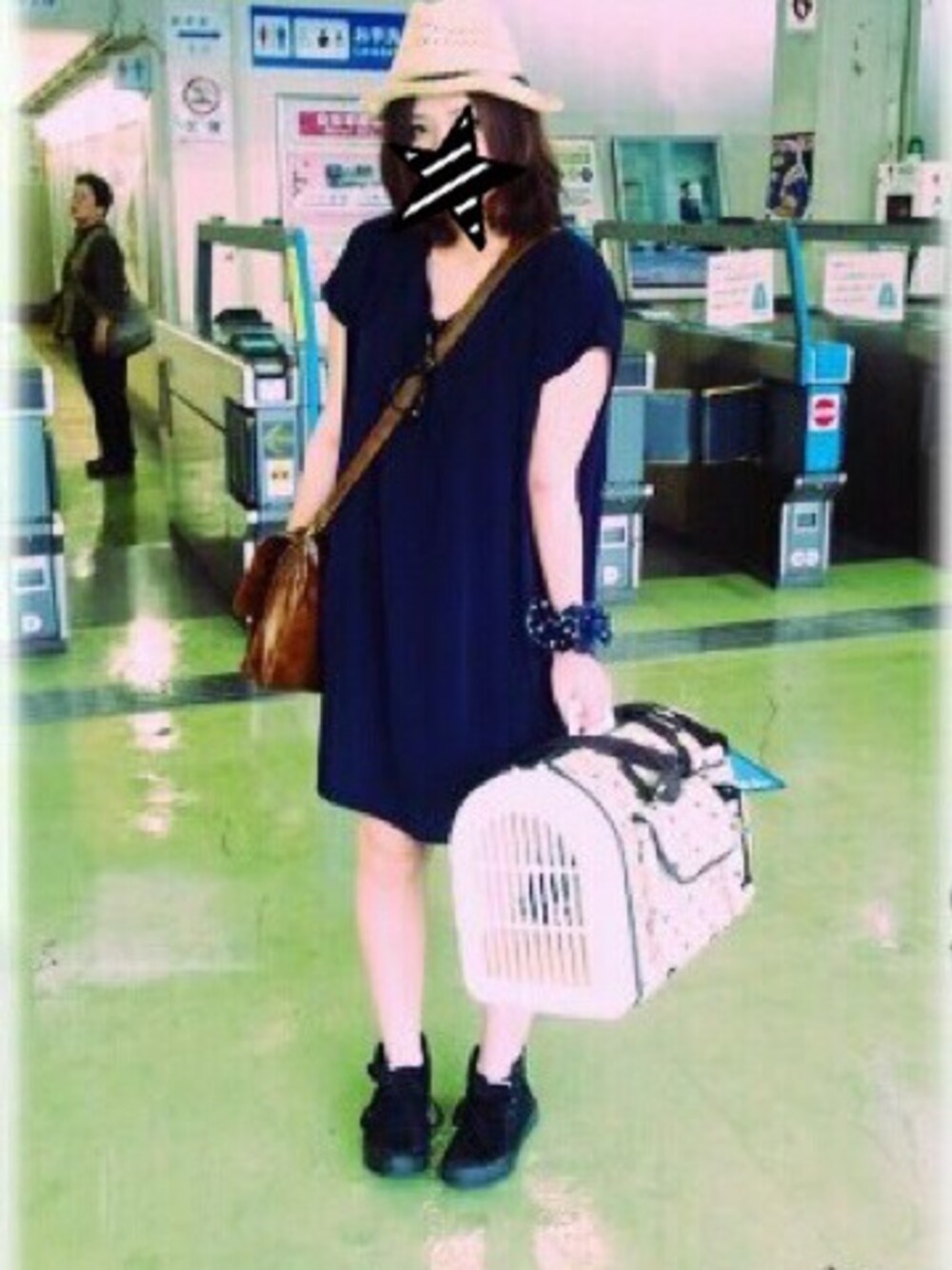 「UNIQLO、ハット」｜「UNIQLOのアイテム（ワンピース、ブルー系）」を使った、lum..さん（レディース・159cm）の夏コーディネートの1枚目の写真