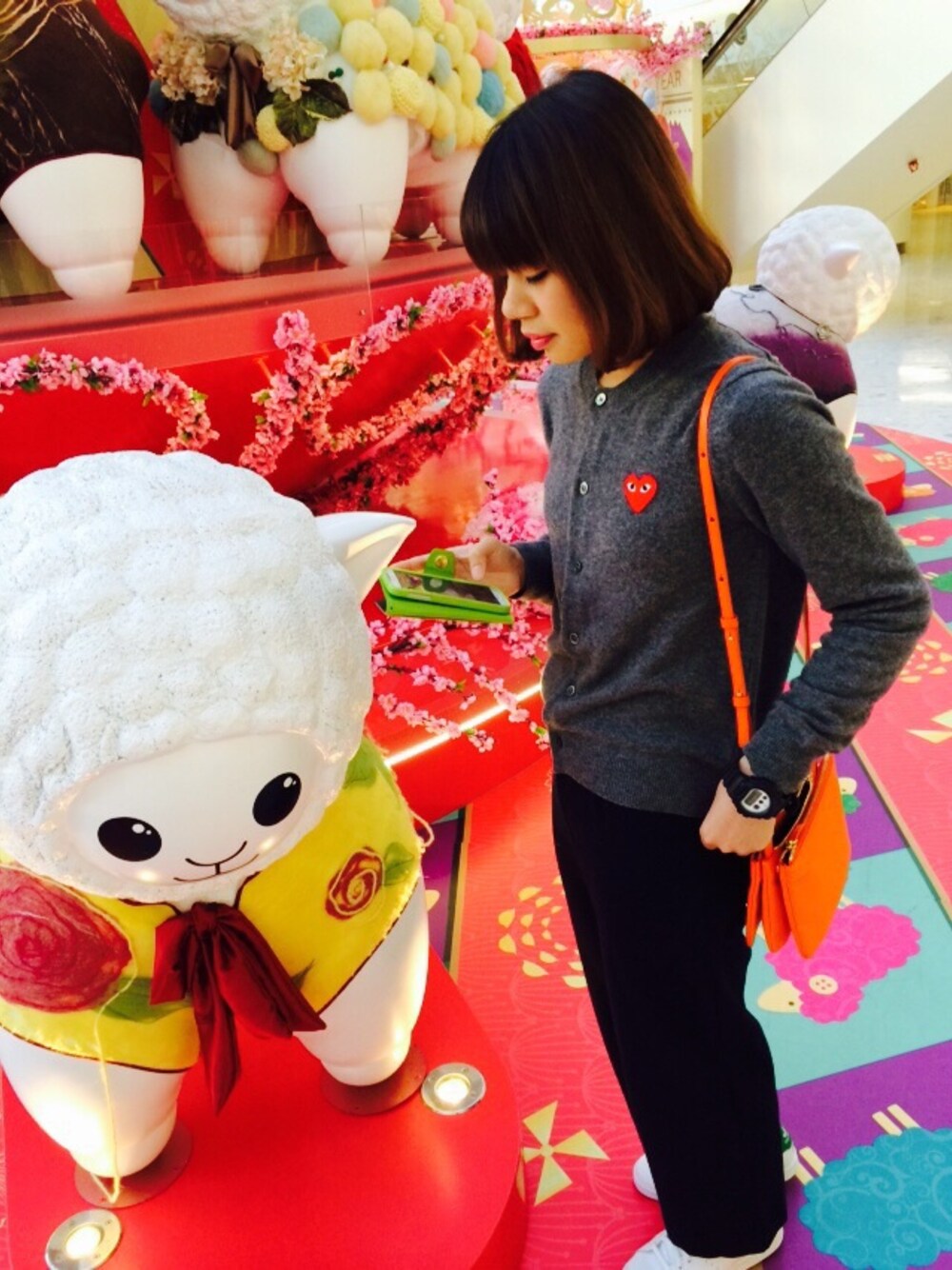 「CNY、sheep、causal、simple、Gery」｜「COMME des GARCONSのPLAY Comme des Garcons® merino wool cardigan（カーディガン/ボレロ、その他）」を使った、Yuko Tsyさん（レディース・161cm）の冬コーディネートの1枚目の写真