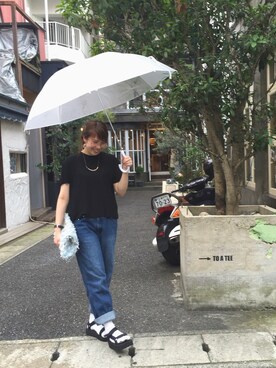 「flower（フラワー）のアイテム（クラッチバッグ）」を使った、みなぽんさん（レディース・158cm）の夏コーディネート