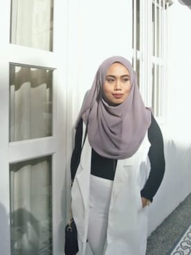 「ZALORA（-）のアイテム（ジャケット/アウター）」を使った、Nadia Alisaさん（レディース・158cm）の夏コーディネート