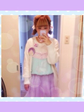 「E hyphen world gallery（イーハイフンワールドギャラリー）のカーディガン（カーディガン/ボレロ、ホワイト系）」を使った、かれりん♡さん（レディース・162cm）の春コーディネート