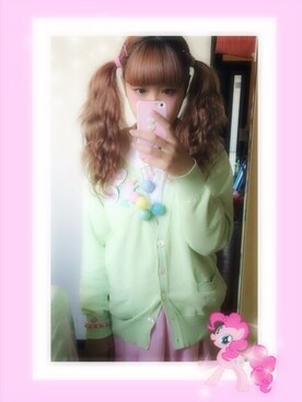 「MELROSE claire（メルローズ クレール）のメロンシャーベットカーディガン（カーディガン/ボレロ、グリーン系）」を使った、かれりん♡さん（レディース・162cm）の春コーディネート