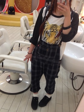「仕事着」｜「アイテム（サロペット/オーバーオール）」を使った、梨乃さん（レディース・152cm）の秋コーディネート