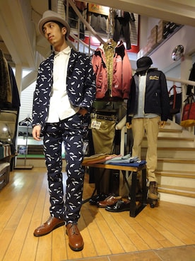 「総柄トップス」｜「アイテム（ジャケット/アウター）」を使った、MARBOさん（メンズ・172cm）の春コーディネート