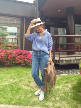 「Language（ランゲージ）のアイテム（トップス）」を使った、武智志穂さん（レディース・157cm）の春コーディネート