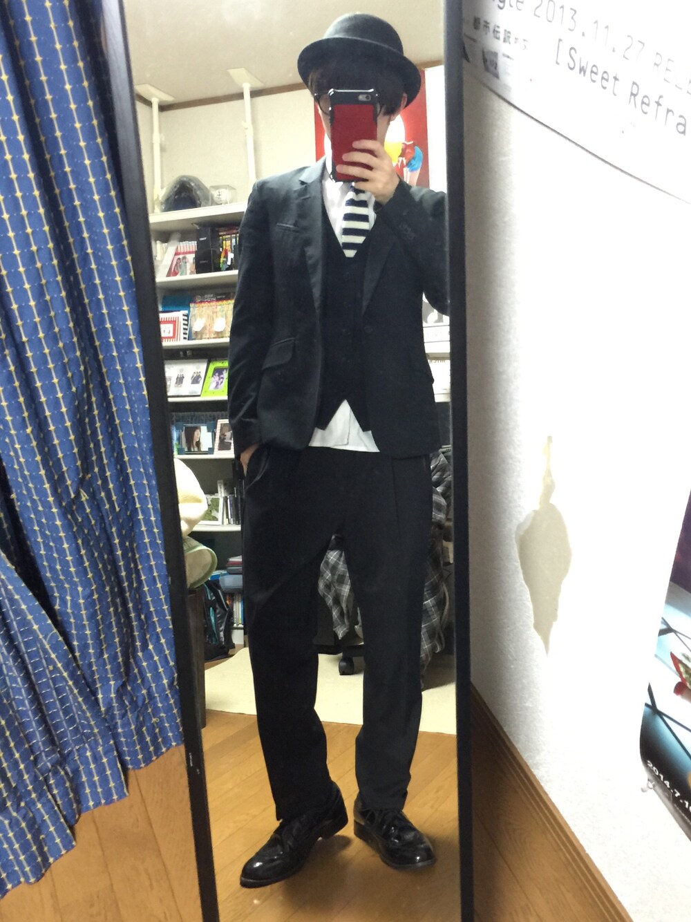 「シロシャツ、モノトーン」｜「GUのアイテム（シャツ/ブラウス、ホワイト系）」を使った、みかみさん（メンズ・166cm）の秋コーディネートの1枚目の写真
