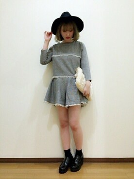 「dazzlin（ダズリン）のアイテム（帽子）」を使った、dazzlin SHOP STAFFさん（レディース・160cm）の秋コーディネート