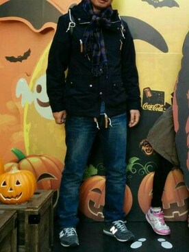 「アイテム（マウンテンパーカー、ブルー系）」を使った、SINさん（メンズ・173cm）の秋コーディネート