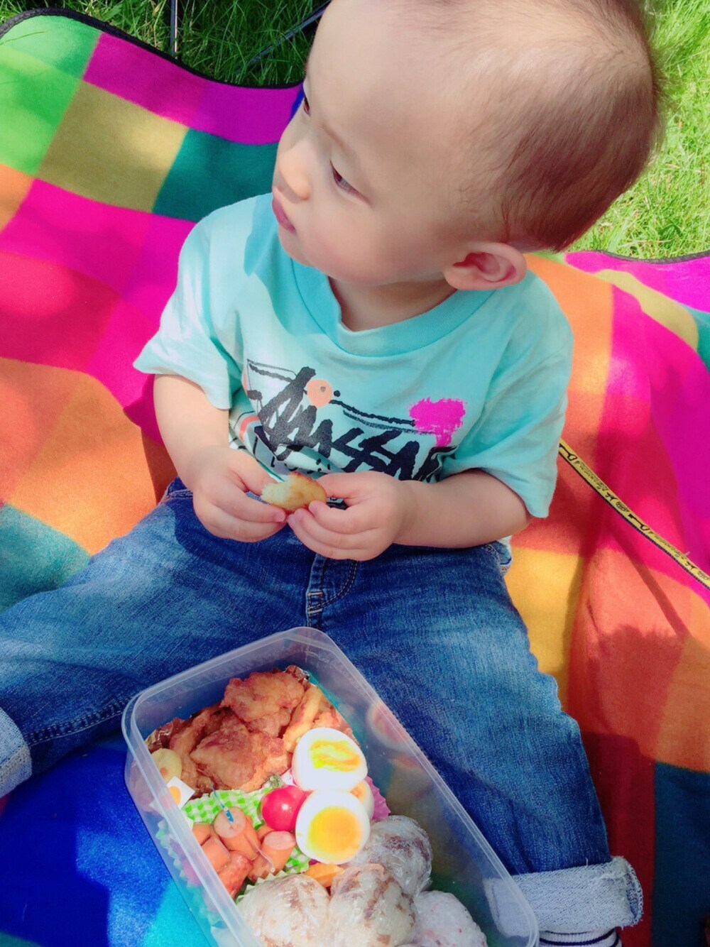 「おとこのこ、キッズコーデ、stussy、1歳、親子でおそろい、ドラフトDIE」｜「STUSSYのKids TD World Tour Tee（Tシャツ/カットソー、その他）」を使った、ajさん（キッズ・90cm）の夏コーディネートの1枚目の写真
