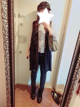 「花柄シャツ」｜「アイテム（その他アウター）」を使った、ELEさん（レディース・160cm）の秋コーディネート