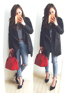 「CHARLES & KEITH（チャールズ & キース）のアイテム（クラッチバッグ、レッド系）」を使った、chihoさん（レディース・158cm）の秋コーディネート