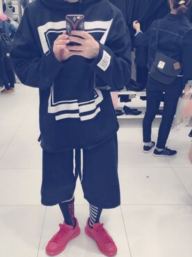 「MARCELO BURLON（マルセロ・バーロン）のアイテム（財布/小物）」を使った、ふぉーゆーさん（メンズ・170cm）の秋コーディネート