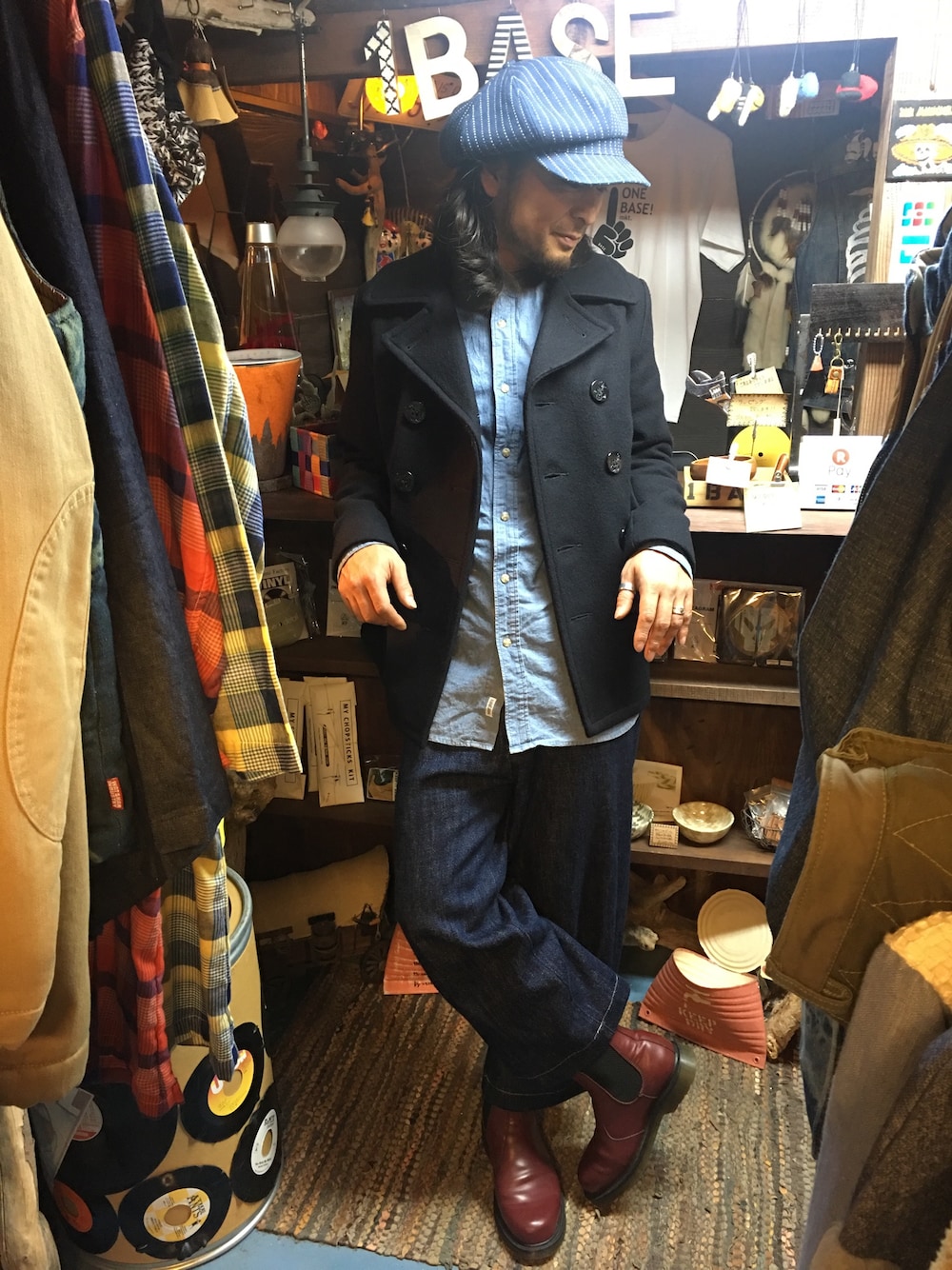 「冬、ピーコート、キャスケット、SCHOTT」｜「schottのアイテム（ピーコート、ブラック系）」を使った、KIICHI Mさん（メンズ・168cm）の秋コーディネートの1枚目の写真