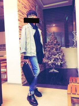 「GIVENCHY」｜「アイテム（デニムジャケット）」を使った、沈小默さん（メンズ・166cm）の冬コーディネート