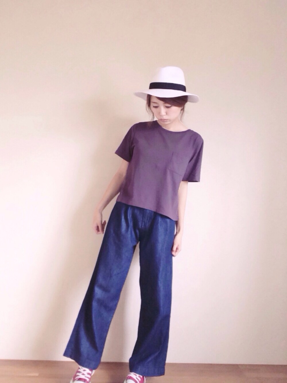 「ワイドパンツ、ハット、コンバース、ママコーデ」｜「LOWRYS FARMのUSAコットンポケTシャツショートスリーブ　561110（Tシャツ/カットソー、ブラック系）」を使った、yamaさん（レディース・153cm）の夏コーディネートの1枚目の写真