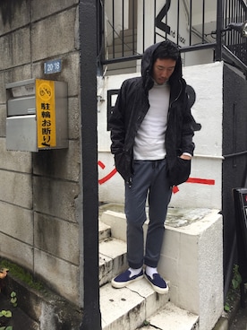 「UP START（アップスタート）のアイテム（パンツ）」を使った、TOMOYAさん（メンズ・175cm）の秋コーディネート
