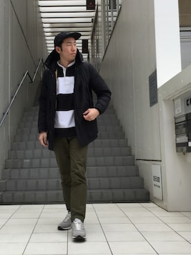 「UP START（アップスタート）のアイテム（パンツ）」を使った、TOMOYAさん（メンズ・175cm）の冬コーディネート