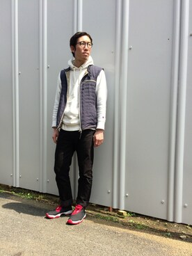 「UP START（アップスタート）のアイテム（パンツ）」を使った、TOMOYAさん（メンズ・175cm）の春コーディネート