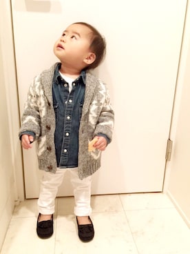 「カウチンセーター」｜「アイテム（モカシン/デッキシューズ）」を使った、bow-changさん（キッズ・80cm）の秋コーディネート