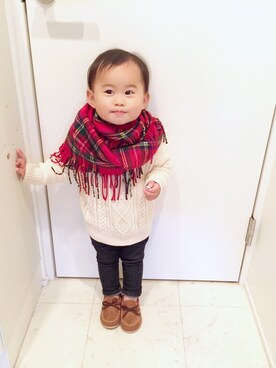 「赤チェック」｜「アイテム（モカシン/デッキシューズ）」を使った、bow-changさん（キッズ・80cm）の冬コーディネート