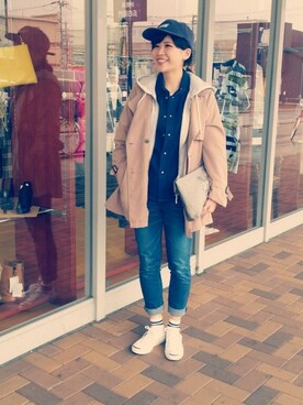 「disney」｜「アイテム（トレンチコート）」を使った、カインドオルフレスポ東大阪店さん（レディース・160cm）の春コーディネート