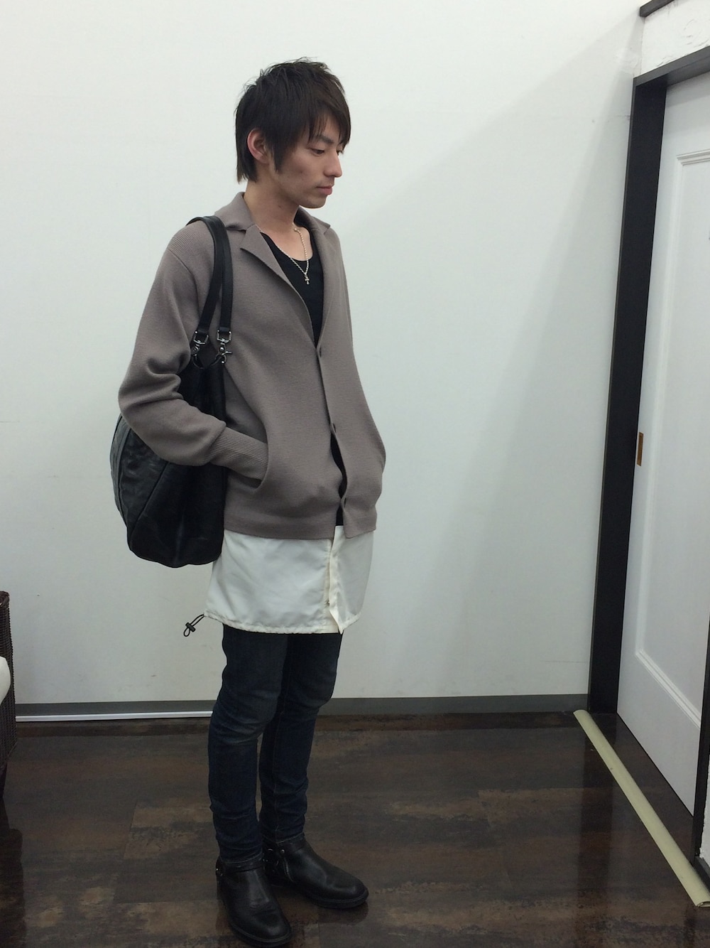 「モード、Ann Demeulemeester、3.1 phillip lim、Chrome Hearts、Daniel&Bob、ニットコート」｜「3.1 Phillip Limのアイテム（その他アウター、ベージュ系）」を使った、カインドオルフレスポ東大阪店さん（メンズ・182cm）の春コーディネートの1枚目の写真