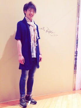 「アイテム（ストール/ショール）」を使った、CALL&RESPONSEさん（メンズ・174cm）の春コーディネート