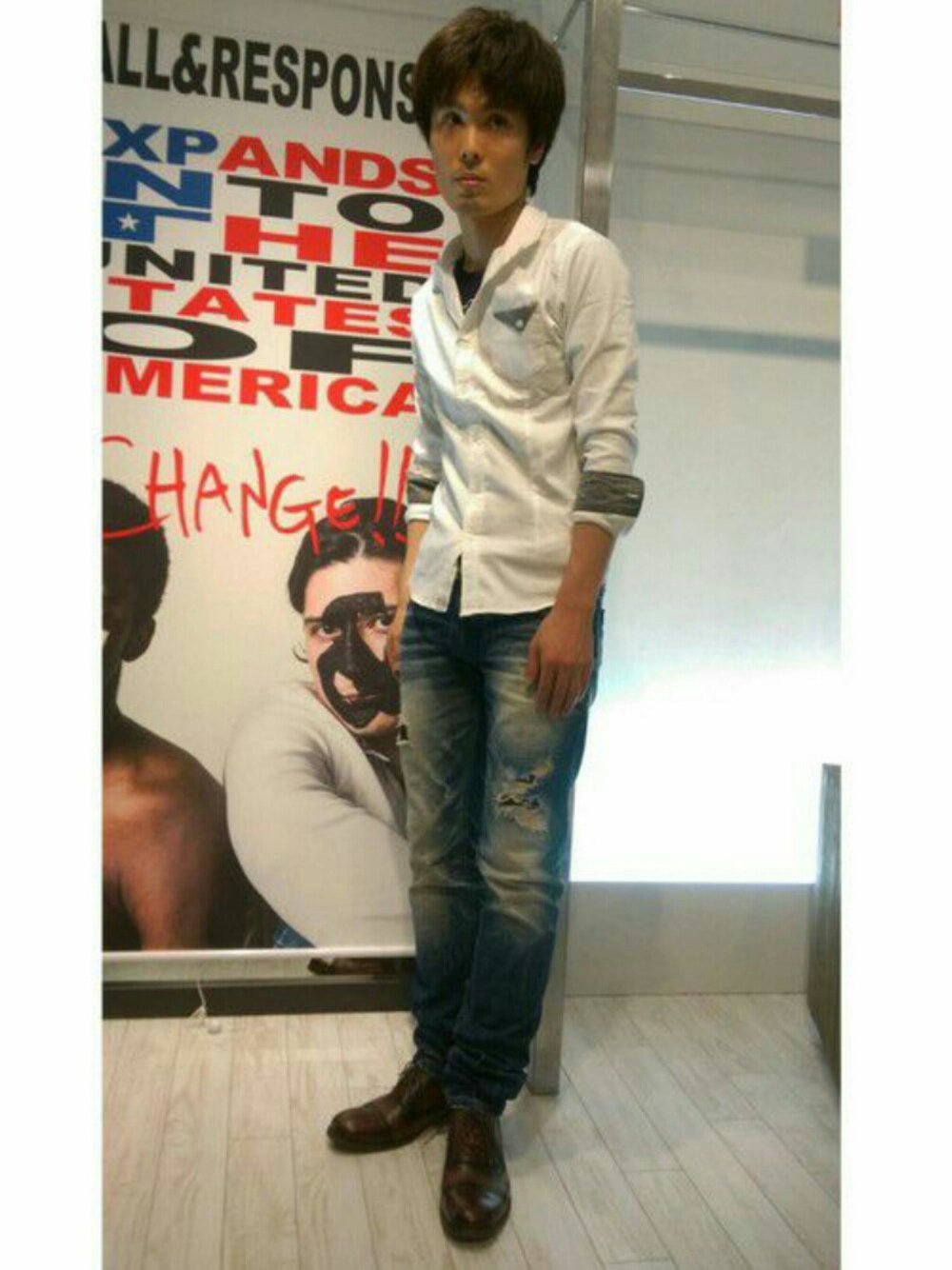 その他のシャツ/ブラウス、その他のデニムパンツ、その他のその他シューズを着用したメンズの夏コーディネートの1枚目の写真