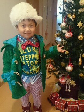 「アイテム（ダッフルコート、グリーン系）」を使った、ゆーまんさん（キッズ・100cm）の冬コーディネート