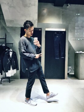「repos（ルポ）のアイテム（トップス）」を使った、Alan Changさん（メンズ・175cm）の冬コーディネート
