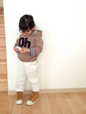 「koreaのアイテム（パーカー、ベージュ系）」を使った、yunohanaさん（キッズ・100cm）の冬コーディネート