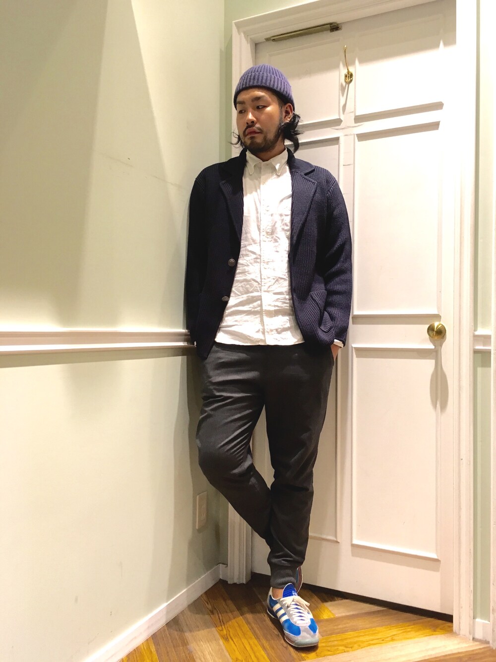 「ニット、ジャケット、大人カジュアル、冬、きれいめカジュアル、ニットジャケット、秋、DUFFER」｜「The DUFFER of ST.GEORGEのMETAL BUTTON COMFORT KNIT JACKET：ニットジャケット（テーラードジャケット、ブルー系）」を使った、RYT1024さん（メンズ・184cm）の秋コーディネートの1枚目の写真