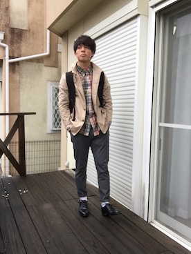 「グレーパンツ」｜「アイテム（ステンカラーコート）」を使った、Sotobayashi さん（メンズ・173cm）の春コーディネート