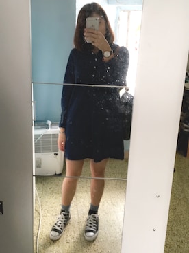 「UNIQLO（ユニクロ）のWOMEN デニムワンピース（長袖）（ワンピース、ブルー系）」を使った、Scarlettさん（レディース・164cm）の春コーディネート