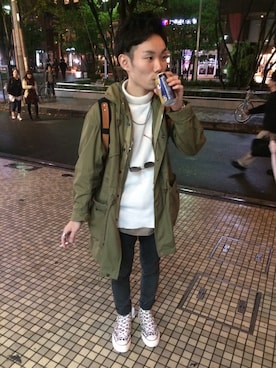 「タバコ」｜「アイテム（ミリタリージャケット）」を使った、たけし氏さん（メンズ・166cm）の秋コーディネート