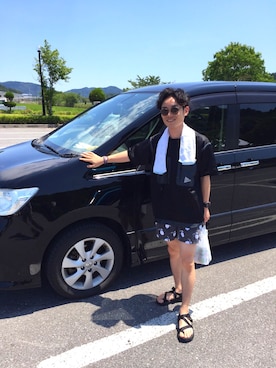 「and wander（アンドワンダー）のアイテム（その他トップス）」を使った、たけし氏さん（メンズ・166cm）の夏コーディネート