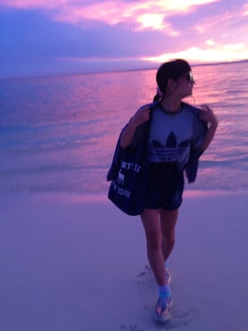 「Abercrombie&Fitch（アバークロンビーアンドフィッチ）のアイテム（バッグ）」を使った、Miyoさん（レディース・157cm）の夏コーディネート