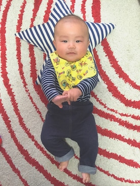 「アイテム（ロンパース、ブラック系）」を使った、YUSEIさん（キッズ・60cm）の春コーディネート