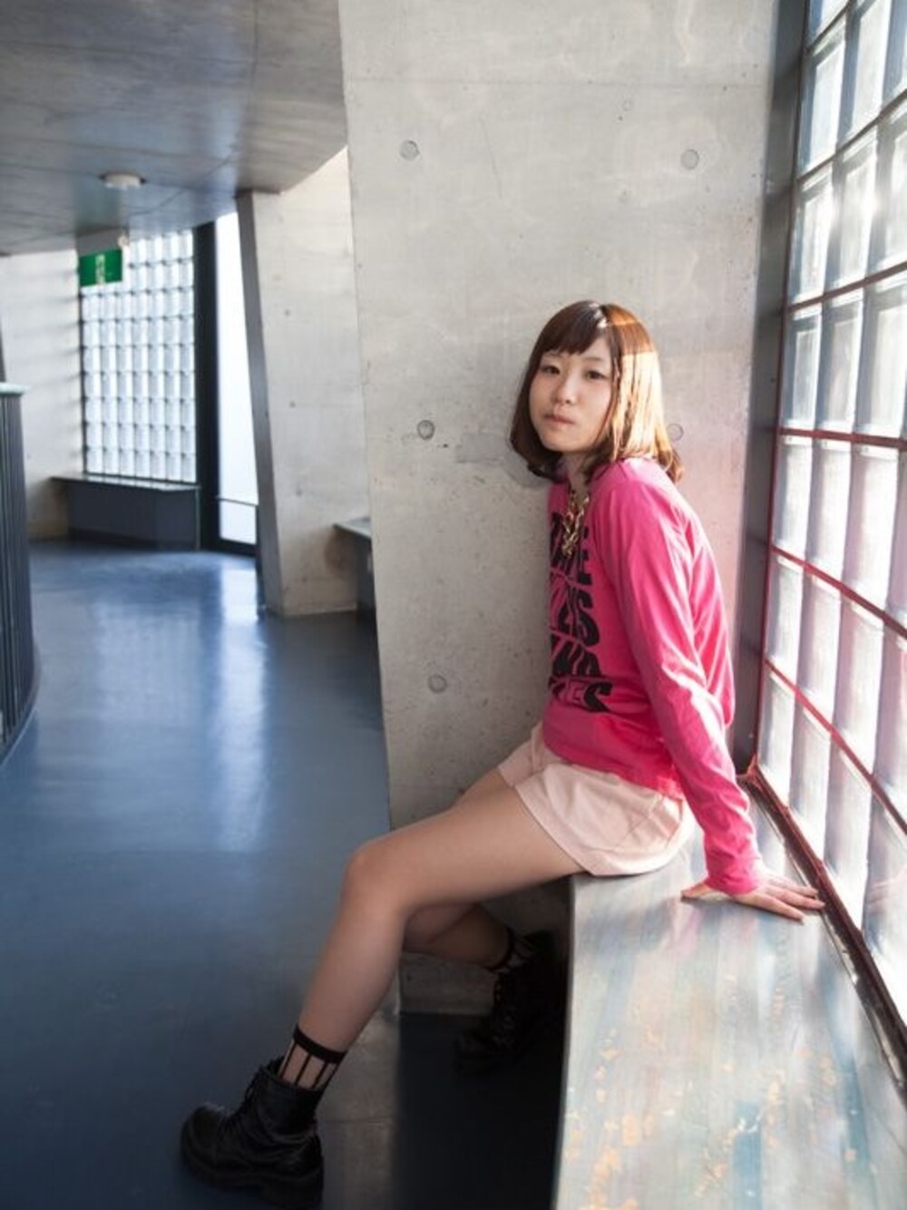 「ピンク、ポートレート」｜「RNAのアイテム（Tシャツ/カットソー、ピンク系）」を使った、りゅんまゆぺれすとろいかさん（レディース・157cm）の夏コーディネートの1枚目の写真