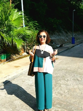 Jennie Cheung  さんのコーディネート