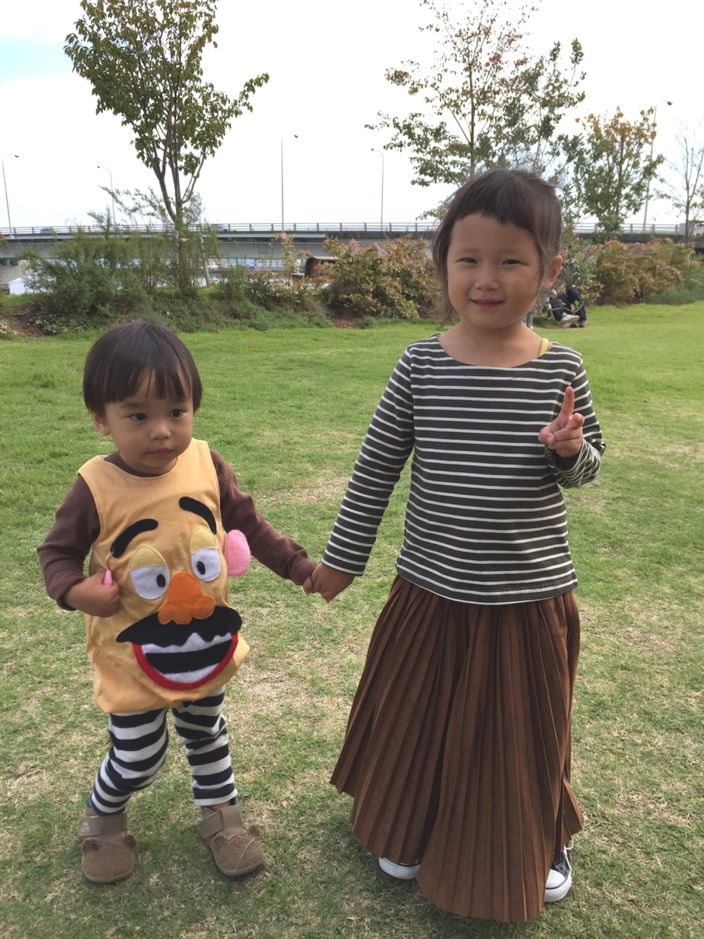 「ハロウィンコーデ、ご対面」｜「sosunnちゃん♡のアイテム（福袋/福箱、ピンク系）」を使った、ayakaさん（キッズ・80cm）の秋コーディネートの1枚目の写真