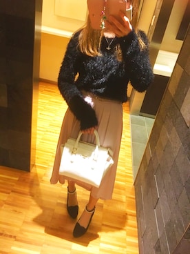 「黒×ピンク」｜「アイテム（アクセサリー）」を使った、Saeさん（レディース・161cm）の秋コーディネート