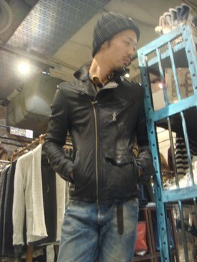 「B'2nd（ビーセカンド）のアイテム（ライダースジャケット）」を使った、岡田さん（メンズ・175cm）の秋コーディネート