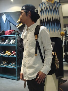 「B'2nd（ビーセカンド）のアイテム（バッグ）」を使った、岡田さん（メンズ・175cm）の秋コーディネート