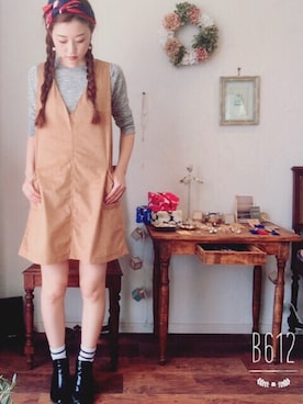 「アイテム（つなぎ/オールインワン、ベージュ系）」を使った、michikoさん（レディース・158cm）の秋コーディネート