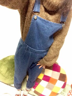 「LOWRYS FARM（ローリーズファーム）のアイテム（サロペット/オーバーオール、ブラック系）」を使った、Hayasiさん（レディース・158cm）の冬コーディネート