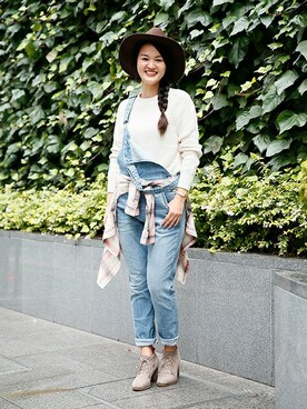 「GAP（ギャップ）のアイテム（サロペット/オーバーオール）」を使った、GapJapanさん（レディース・165cm）の秋コーディネート