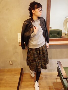「迷彩スカート」｜「アイテム（ノーカラージャケット）」を使った、ayaさん（レディース・160cm）の冬コーディネート