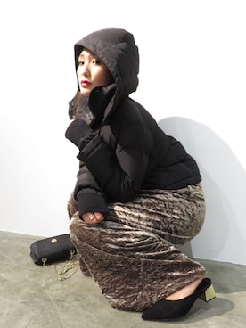 「EVRIS（エヴリス）のアイテム」を使った、小竹麻美さん（レディース・163cm）の冬コーディネート