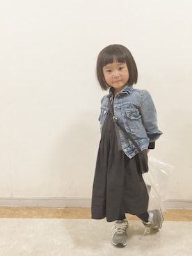 「タイツ×靴下」｜「アイテム（デニムジャケット）」を使った、tsugumonさん（キッズ・90cm）の秋コーディネート